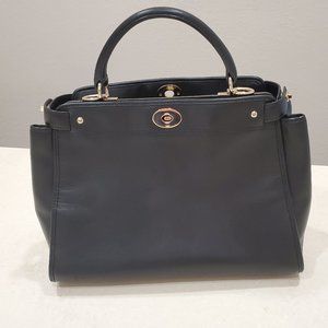 COACH Handbag - Very Classy !